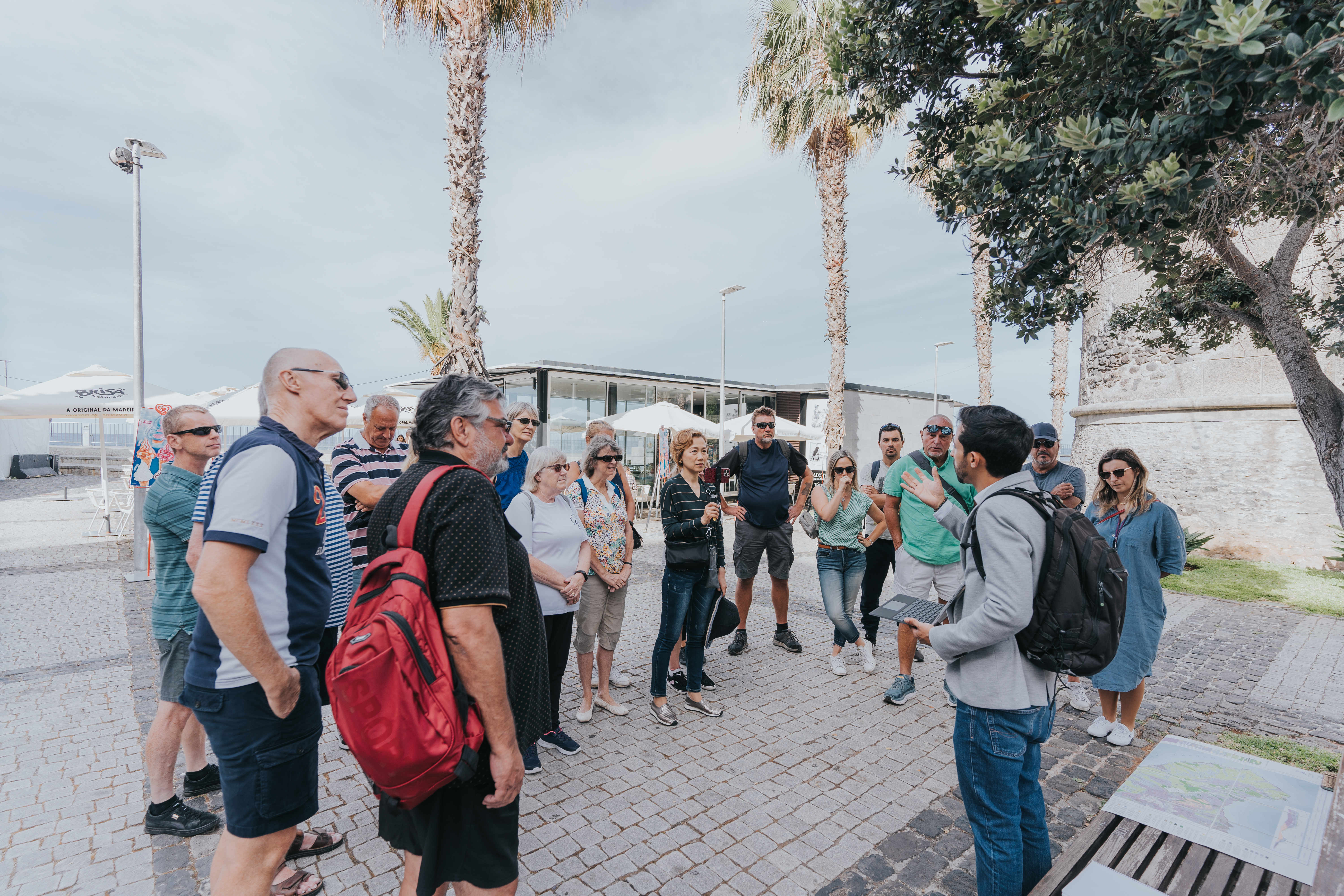 Imagem de fundo da Tour